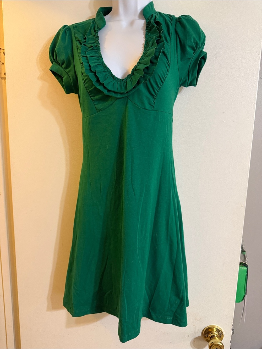 NWT Y2K Wet Seal Kelly Green Ruffle V-Neck Cap Sleeve Dress Size Small
